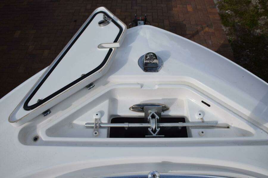 Anchor Locker with Mounted Fortress, Pop Up Running Light  