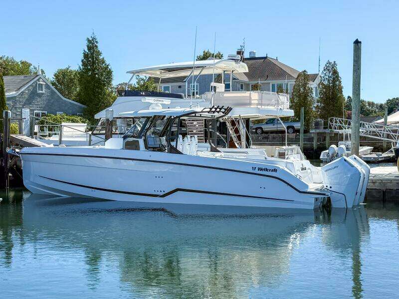2026 Wellcraft 38 T-Top