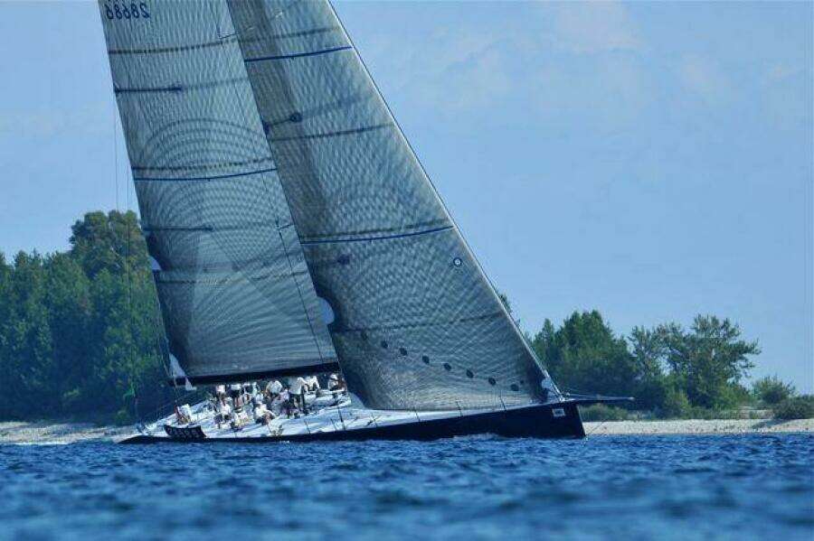 2002 McConaghy Boats 