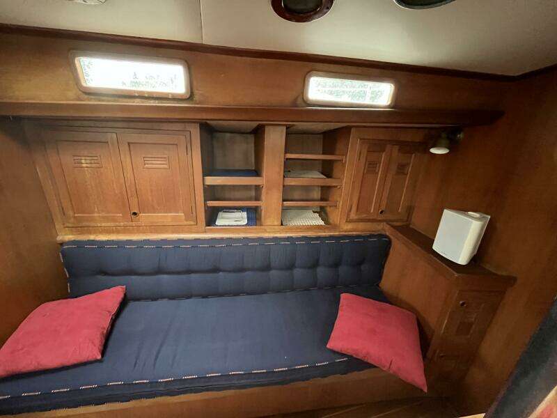 1983 Cheoy Lee Pedrick 41