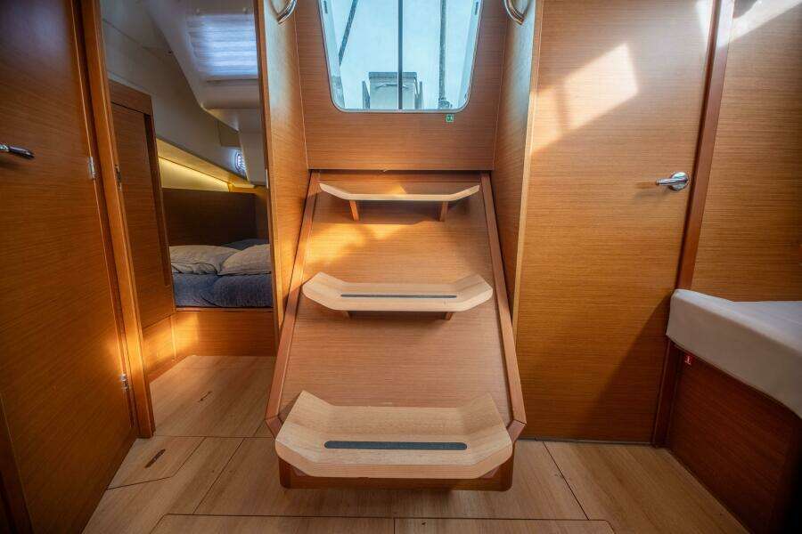 2023 Jeanneau Sun Odyssey 410