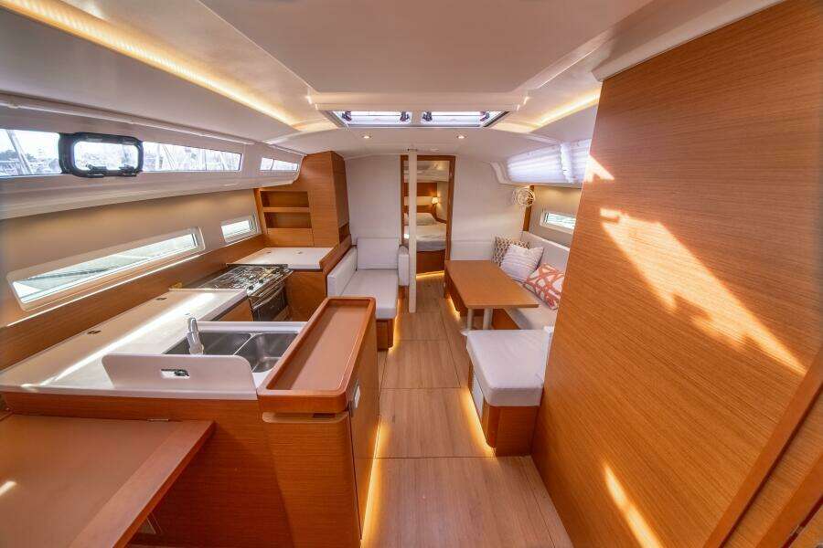 2023 Jeanneau Sun Odyssey 410