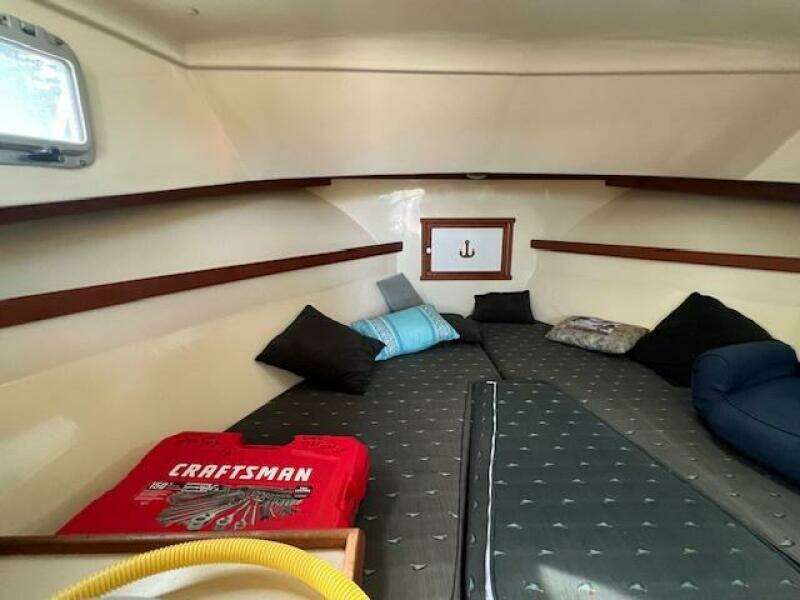 1989 Blue Seas Flybridge Cruiser