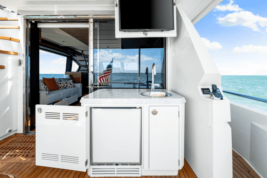 2018 Ocean Alexander 70E