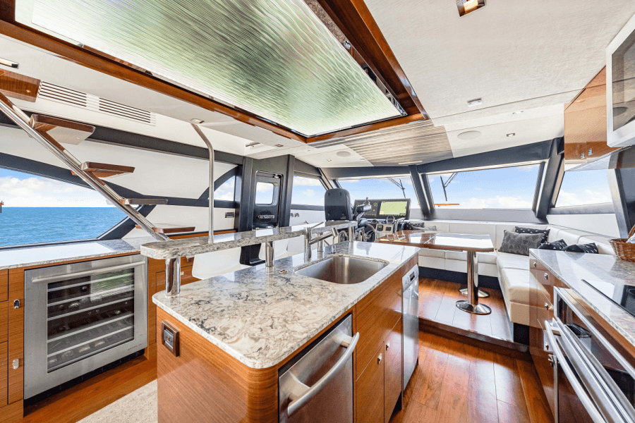 2018 Ocean Alexander 70E