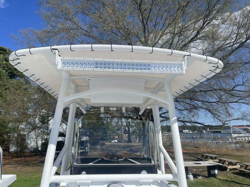 2022 Wellcraft 222 Fisherman