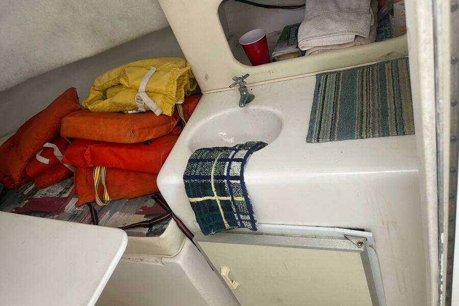 2005 Baha Cruisers 257 WAC