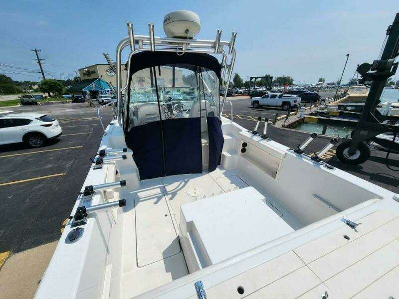 2000 Seaswirl Striper Striper 2600 WA
