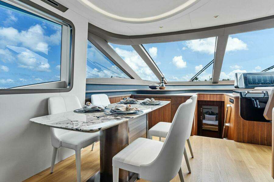 2026 Aquitalia Yachts Flybridge
