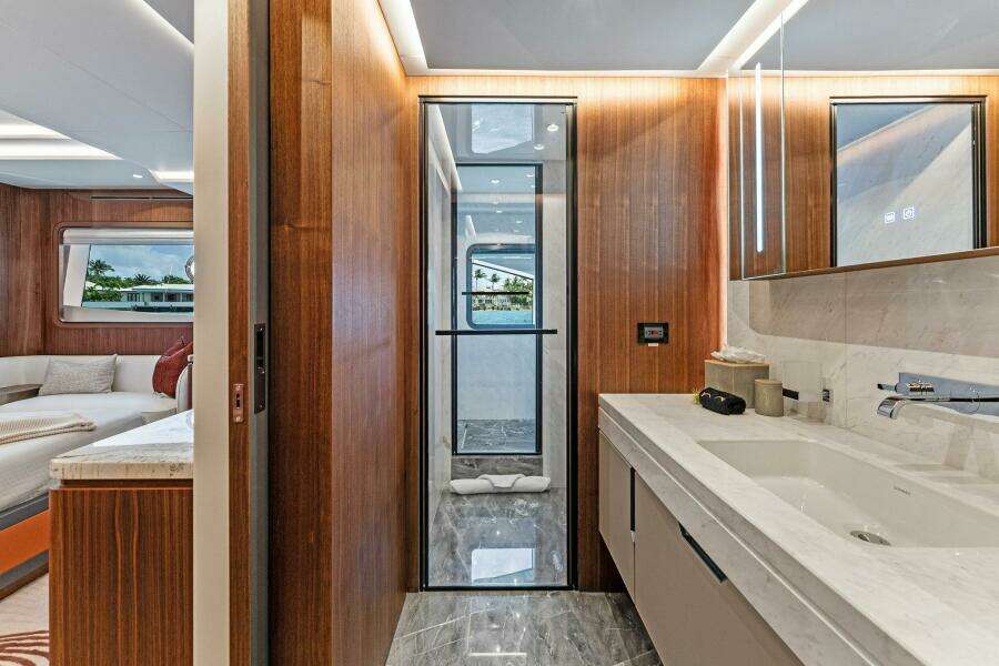 2026 Aquitalia Yachts Flybridge