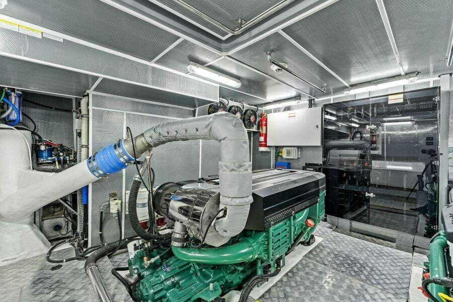 2026 Aquitalia Yachts Flybridge