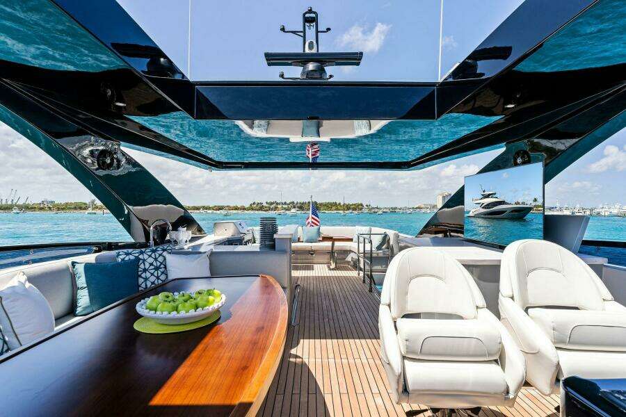 2026 Aquitalia Yachts Flybridge