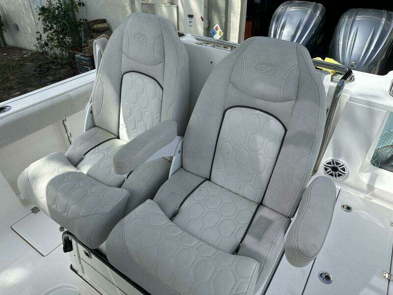 2022 Sea Fox 288 Commander