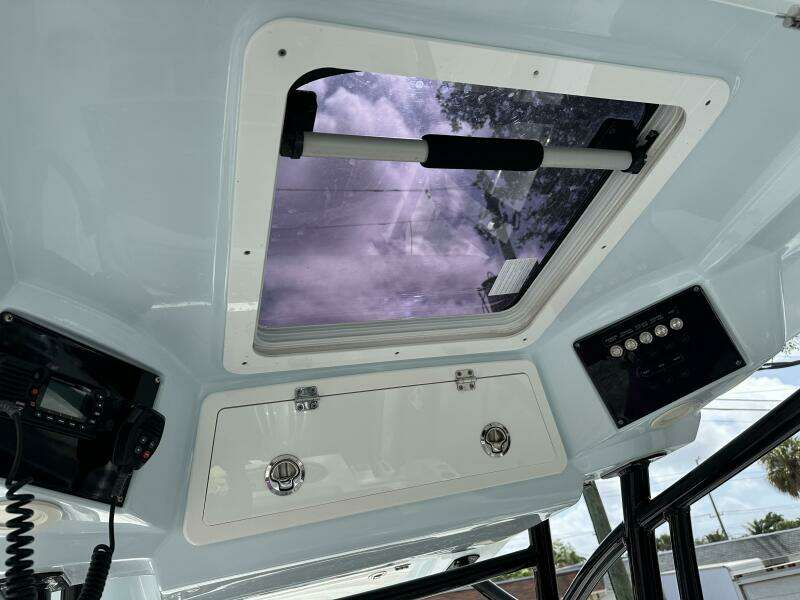 2022 Sea Fox 288 Commander