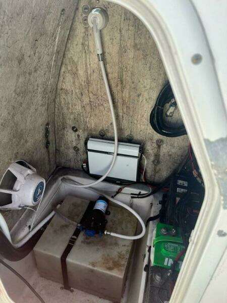 2010 Key West 246 Bay Reef