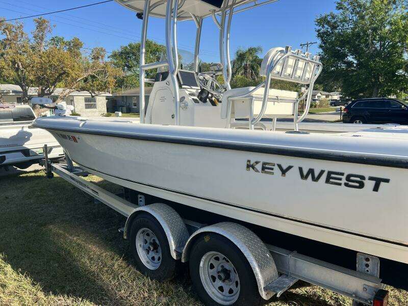 2010 Key West 246 Bay Reef