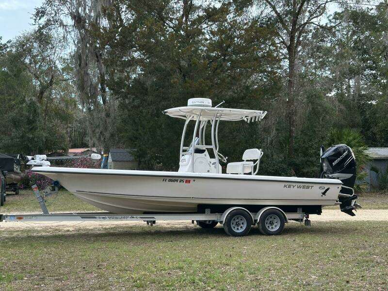 2010 Key West 246 Bay Reef