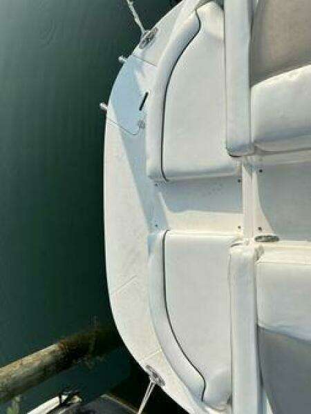 2012 Rinker 276 Captiva Cuddy