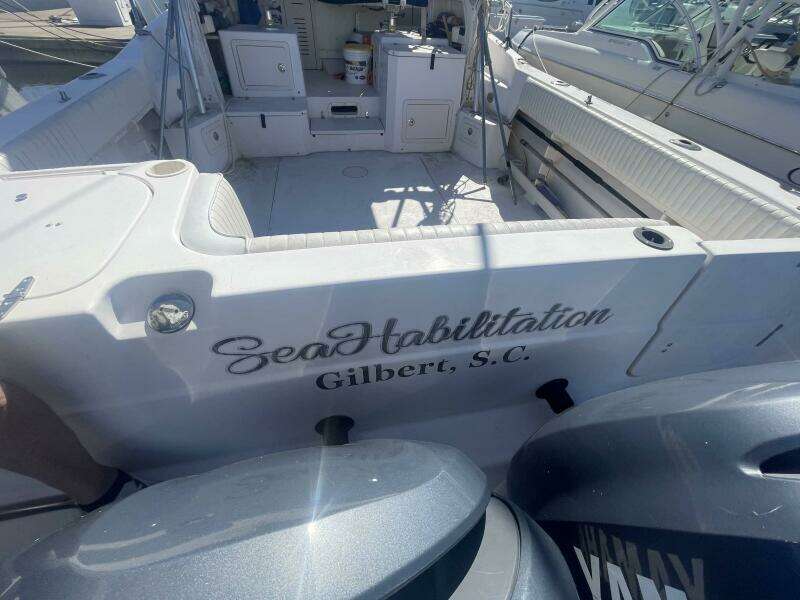 2003 Grady-White Marlin 300