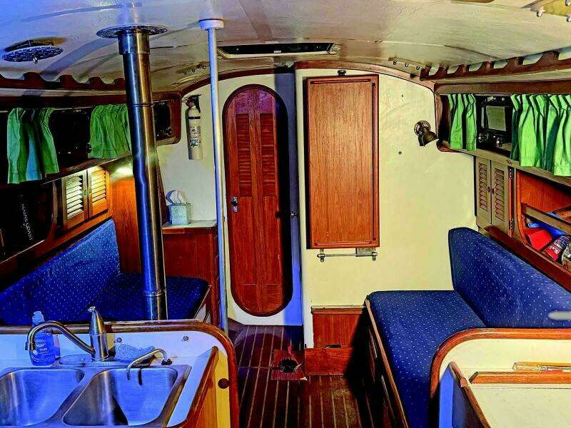 1984 Sea Sprite 34 Yawl