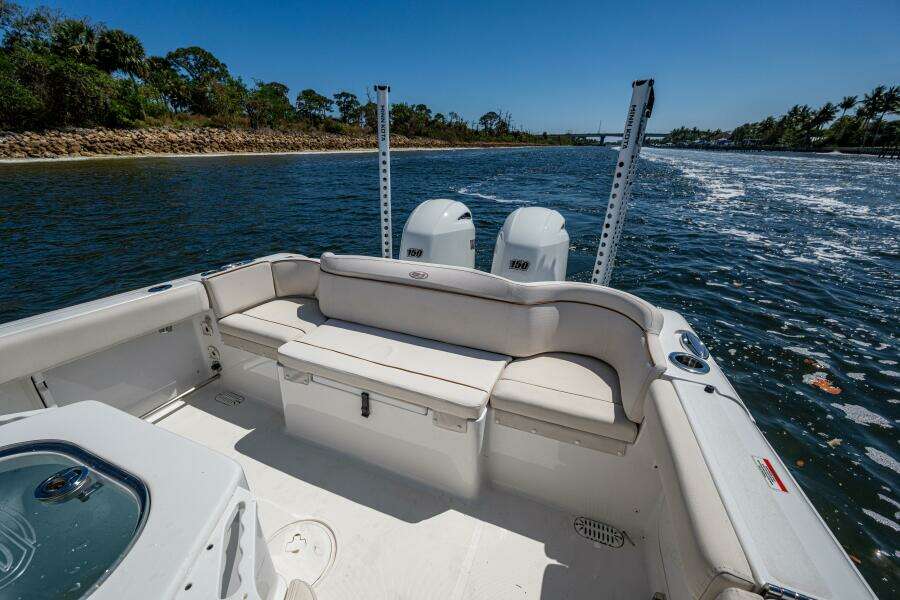 2022 Sea Hunt 265 Ultra SE