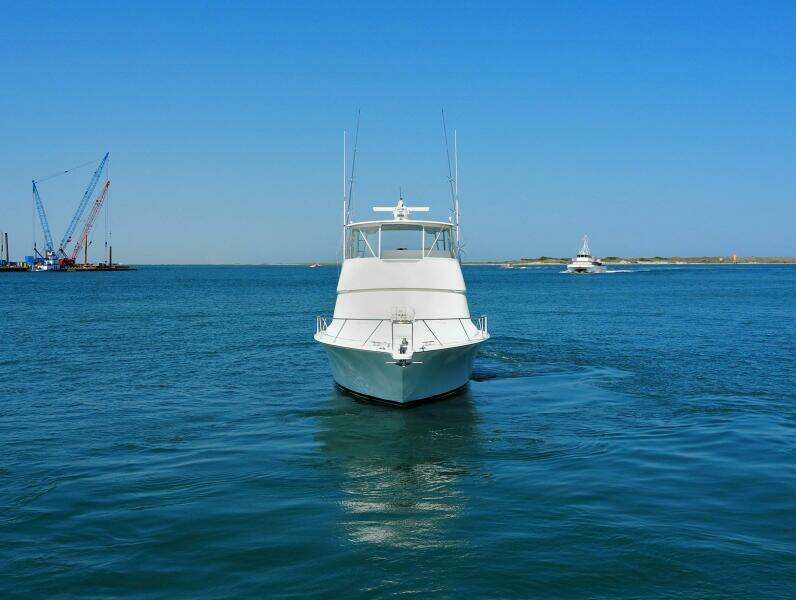 2007 Viking 48' Convertible