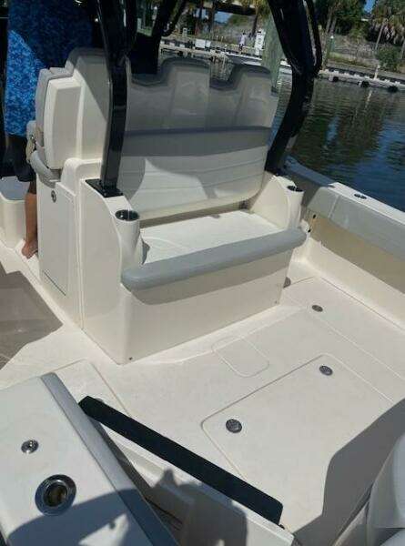 2022 Scout 355 LXF CC