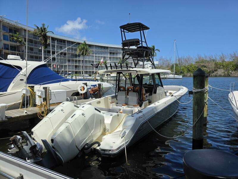 2023 Boston Whaler 360 Outrage