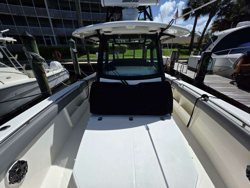 2023 Boston Whaler 360 Outrage