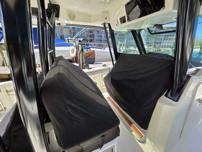 2023 Boston Whaler 360 Outrage