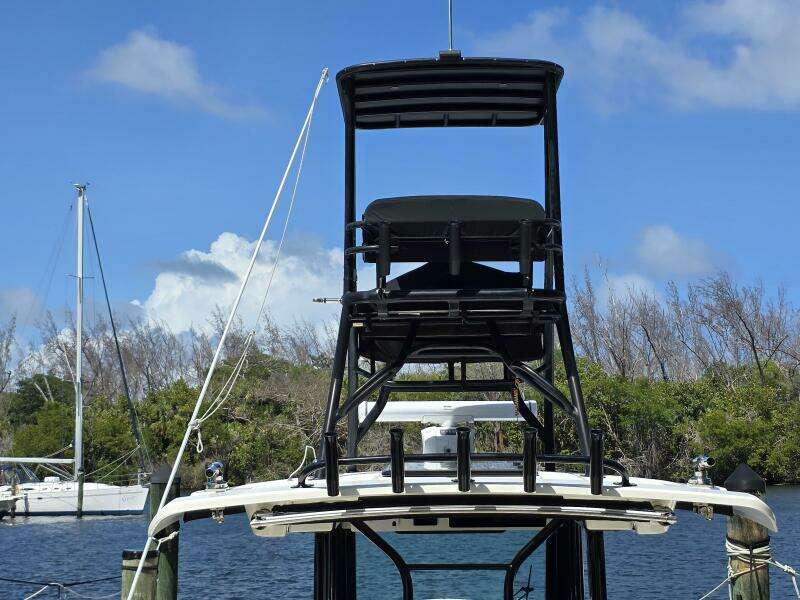 2023 Boston Whaler 360 Outrage