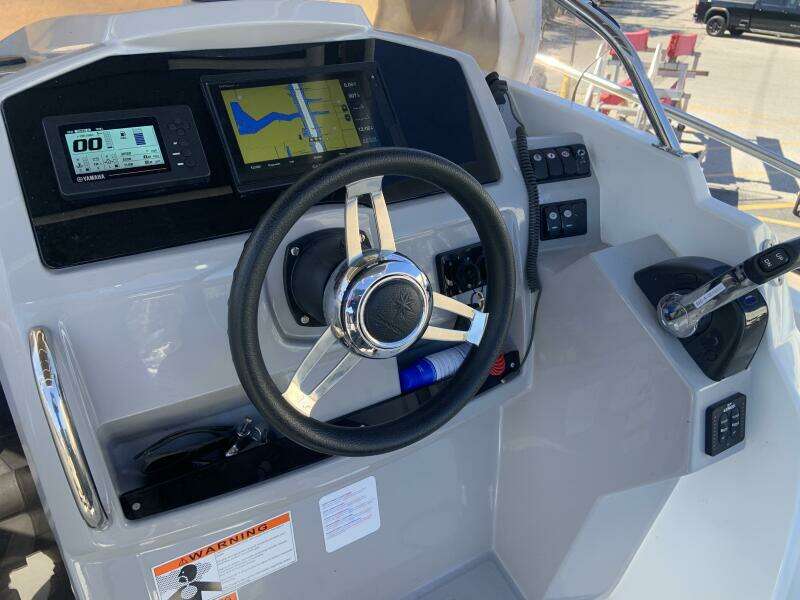 2020 Jeanneau Leader 7.5 WA