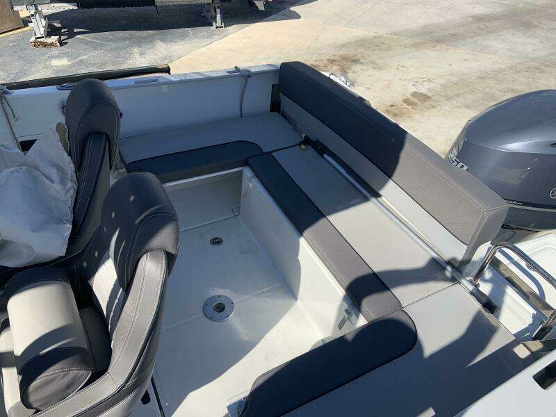 2020 Jeanneau Leader 7.5 WA