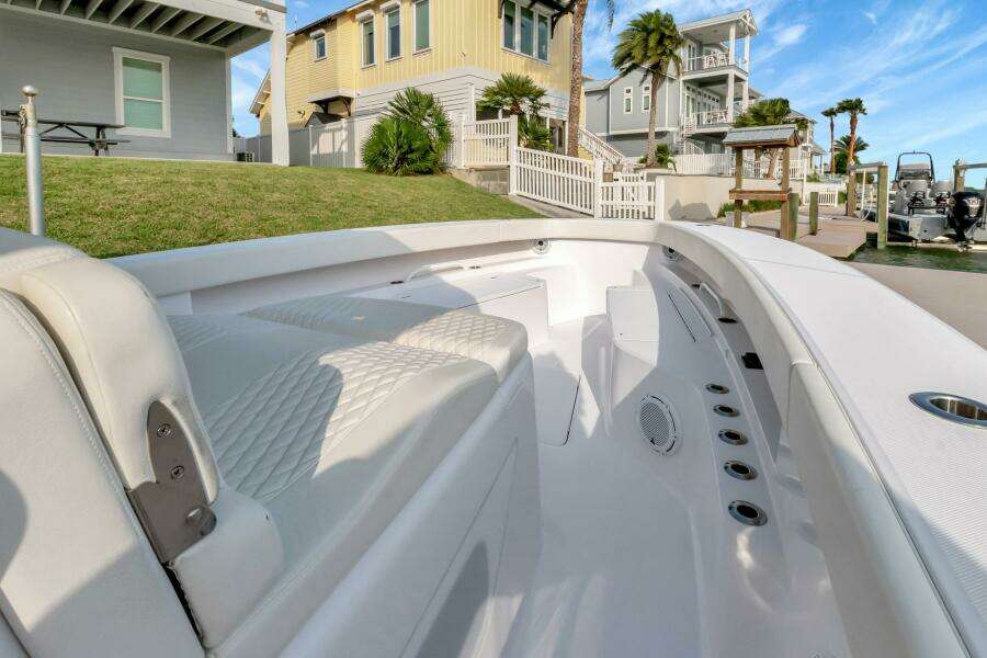 2023 Jupiter 43 Center Console "Aqua Toy"