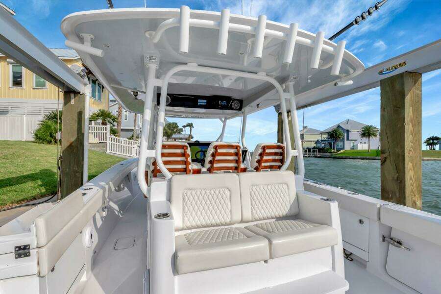2023 Jupiter 43 Center Console "Aqua Toy"