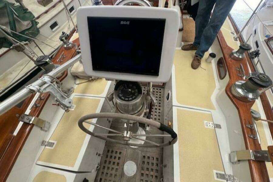 1984 Mason 43 Cutter