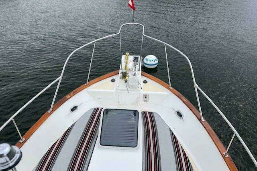 2001 Island Gypsy Euro Sedan Trawler