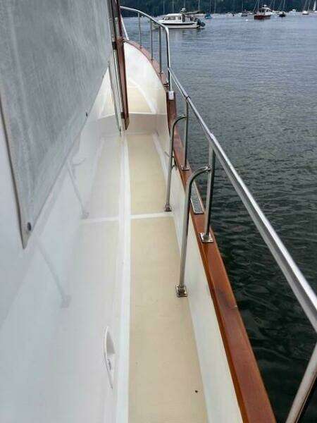 2001 Island Gypsy Euro Sedan Trawler