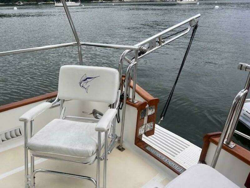 2001 Island Gypsy Euro Sedan Trawler