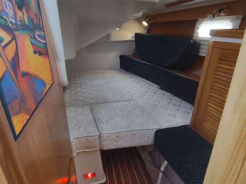 2005 Catalina 42 MKII