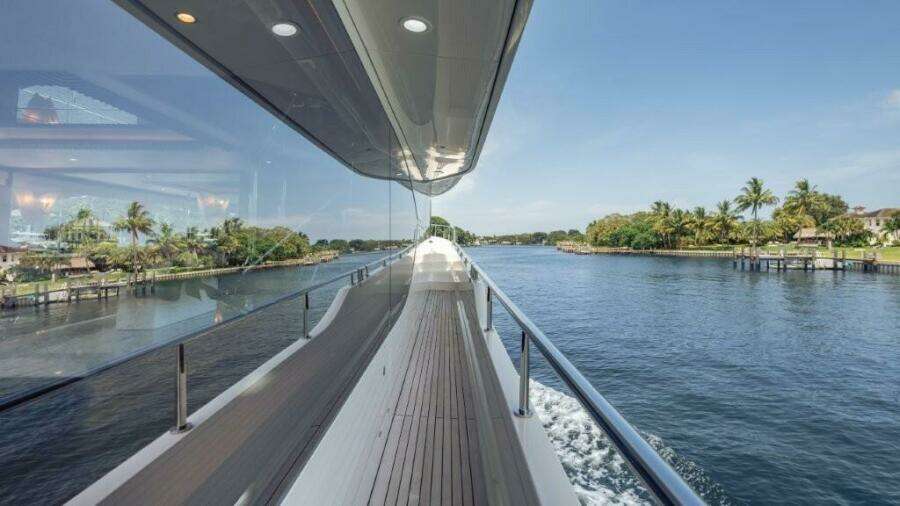 2017 Ocean Alexander 