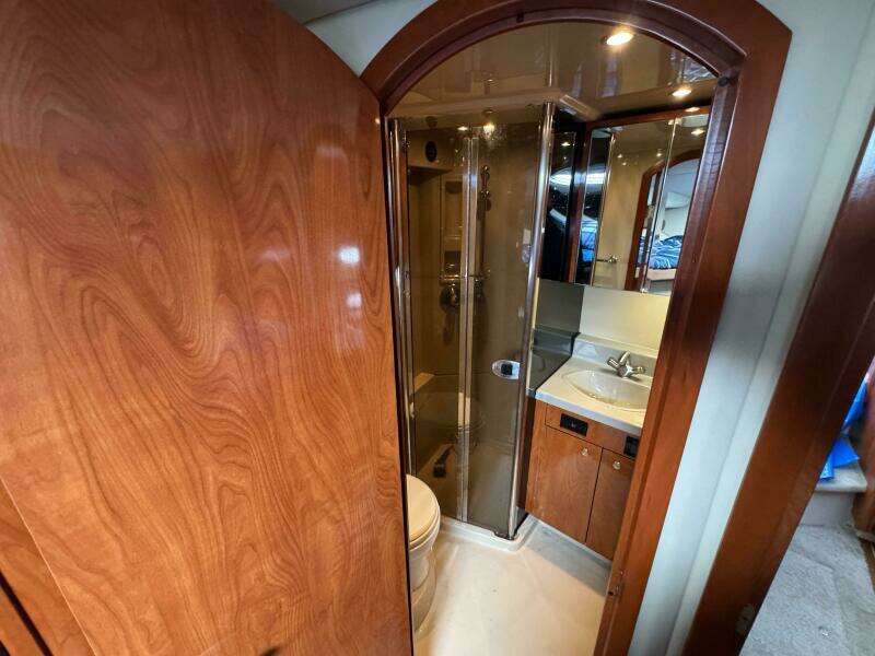 2007 Cruisers Yachts 395 Motoryacht