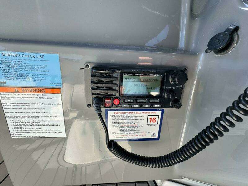 2007 Cruisers Yachts 395 Motoryacht