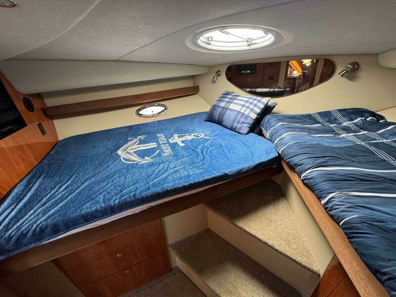 2007 Cruisers Yachts 395 Motoryacht