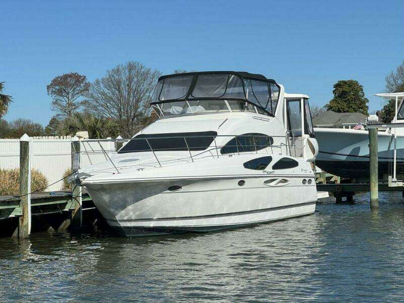 2007 Cruisers Yachts 395 Motoryacht