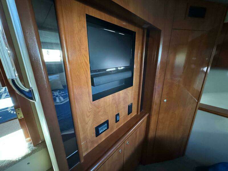 2007 Cruisers Yachts 395 Motoryacht