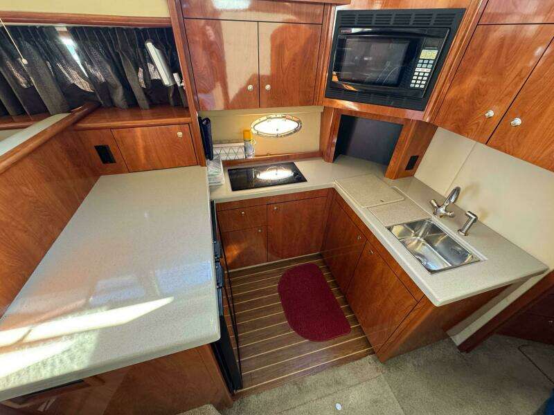 2007 Cruisers Yachts 395 Motoryacht
