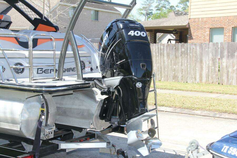 2021 Berkshire 25 Sport CL