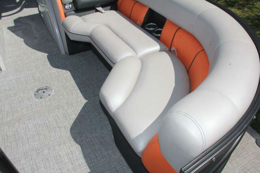 2021 Berkshire 25 Sport CL