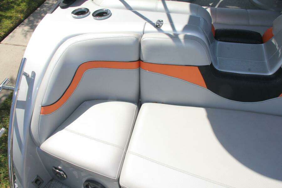 2021 Berkshire 25 Sport CL